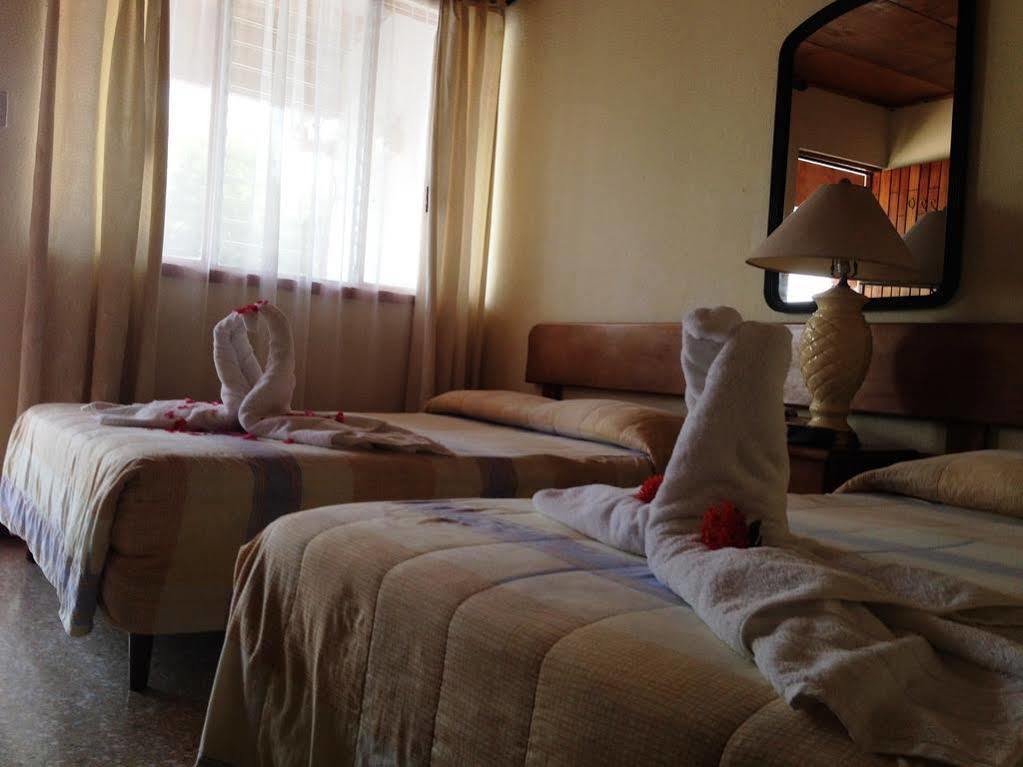 Hotel La Siesta Либерия Екстериор снимка