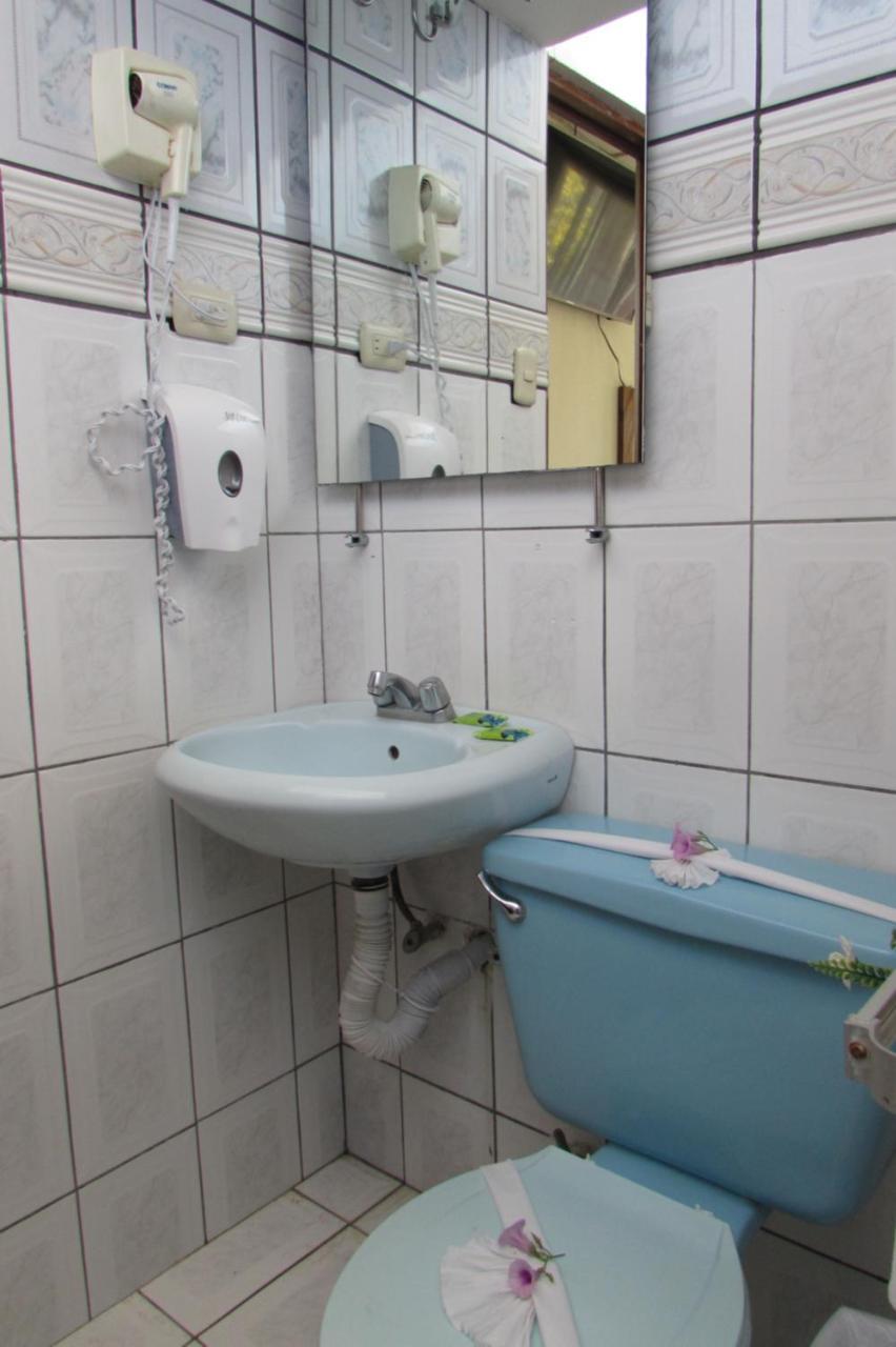 Hotel La Siesta Либерия Екстериор снимка